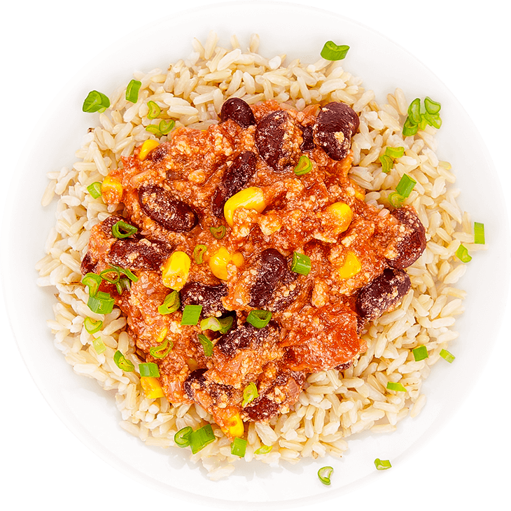 Chili con tofu podawane na brązowym ryżu