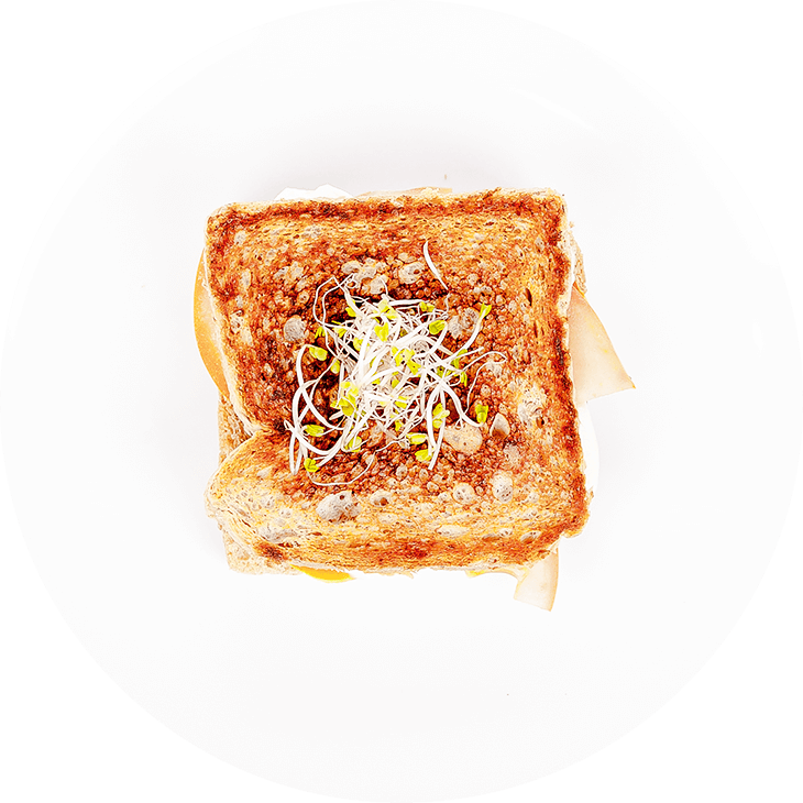 Tosty z serem mozzarella i pomidorem
